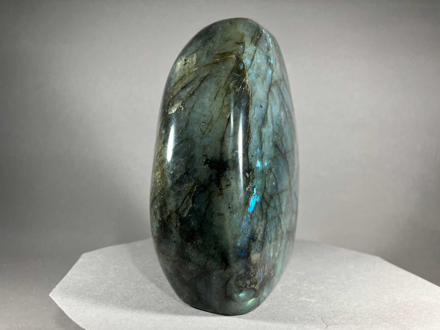 Labradorit - Maniry/Madagaskar ca. 12x10,5cm