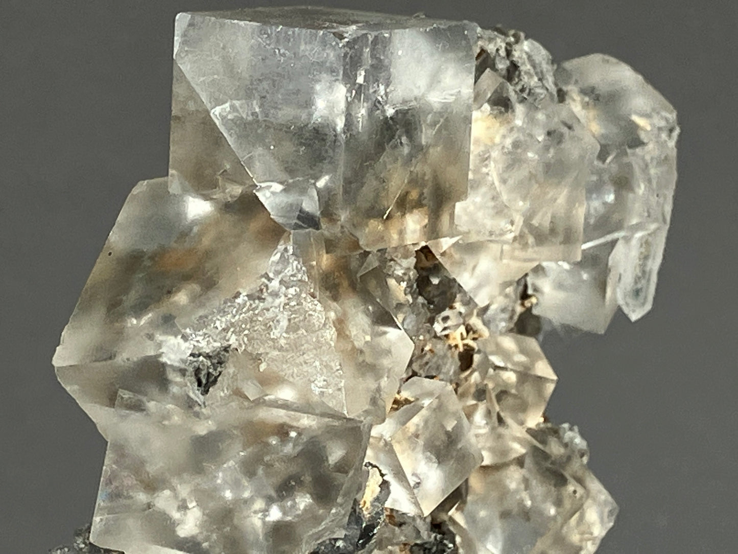 Fluorit mit Bergkristall - Dal`negorsk ca. 6x5cm