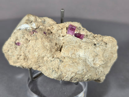 Roter Beryll - Utah/USA ca. 5,4x2,7cm