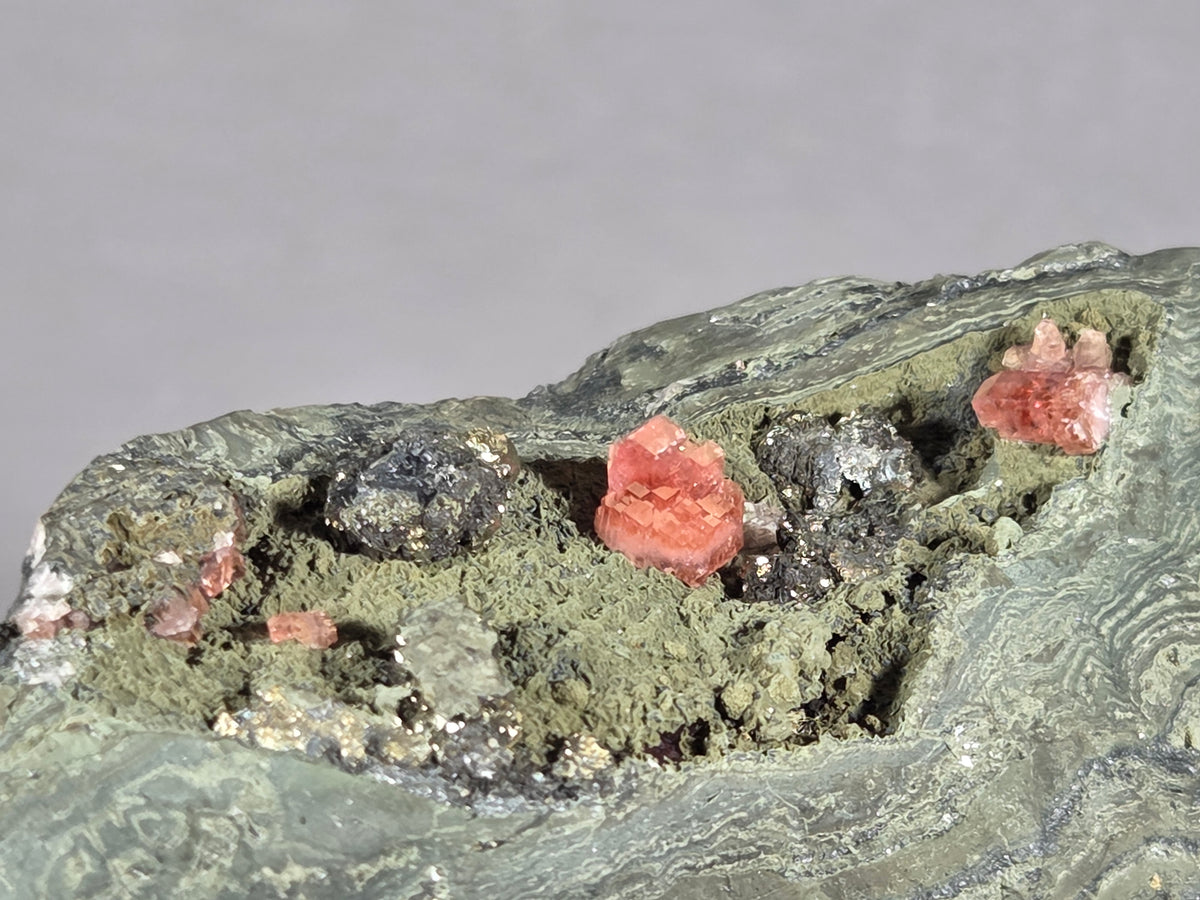 Rhodochrosit/Pyrit - Chihuahua/Mexiko ca. 9x6cm