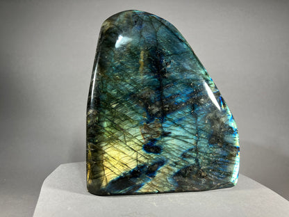 Labradorit - Maniry/Madagaskar ca. 12,5x11cm