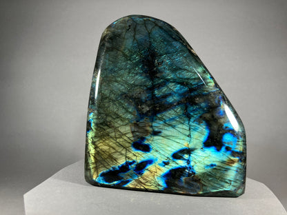 Labradorit - Maniry/Madagaskar ca. 12,5x11cm