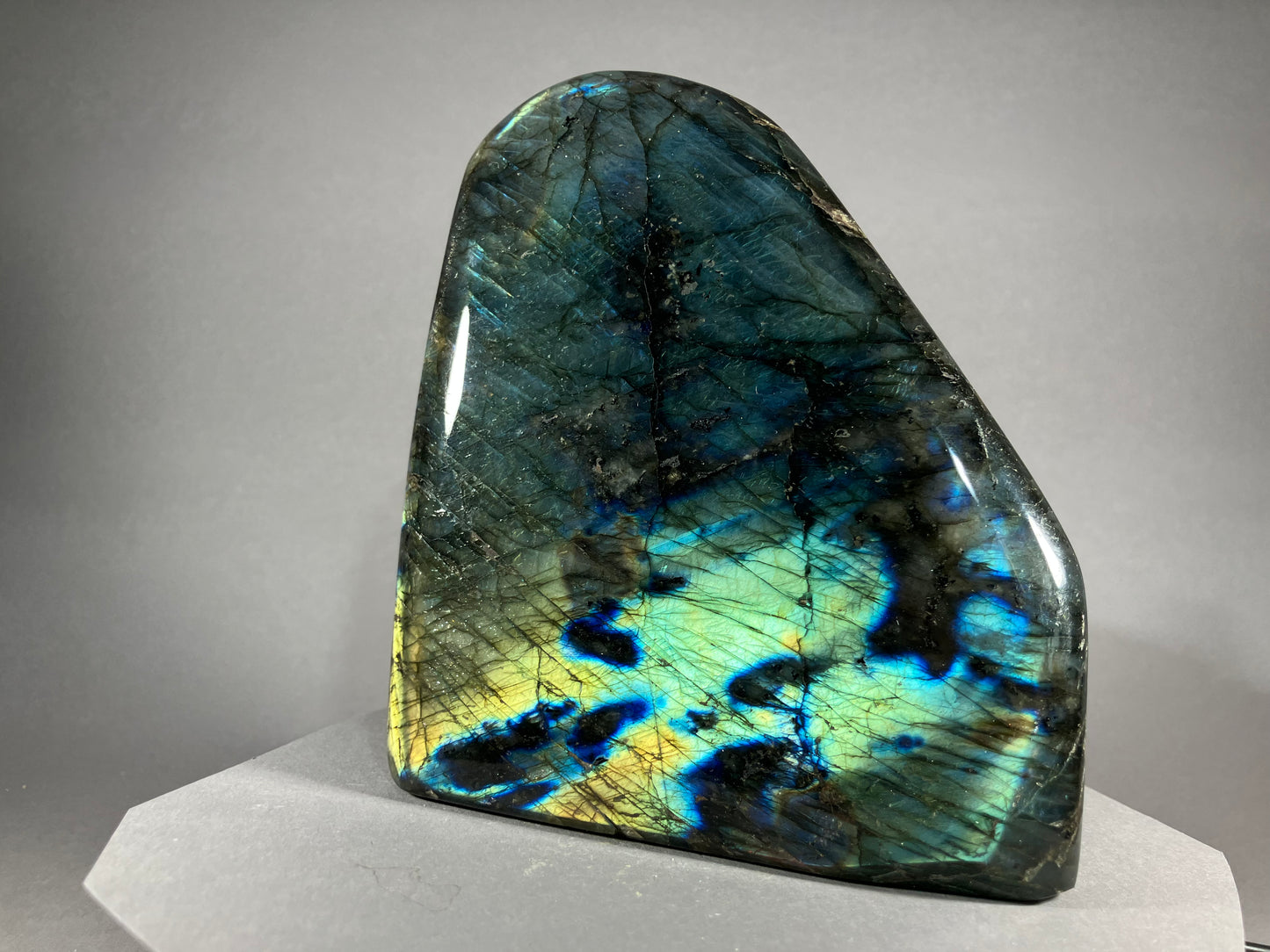 Labradorit - Maniry/Madagaskar ca. 12,5x11cm