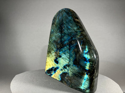 Labradorit - Maniry/Madagaskar ca. 12,5x11cm
