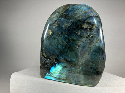 Labradorit - Maniry/Madagaskar ca. 11x9,5cm