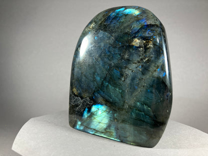 Labradorit - Maniry/Madagaskar ca. 11x9,5cm