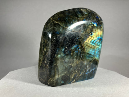 Labradorit - Maniry/Madagaskar ca. 9,5x8,5cm