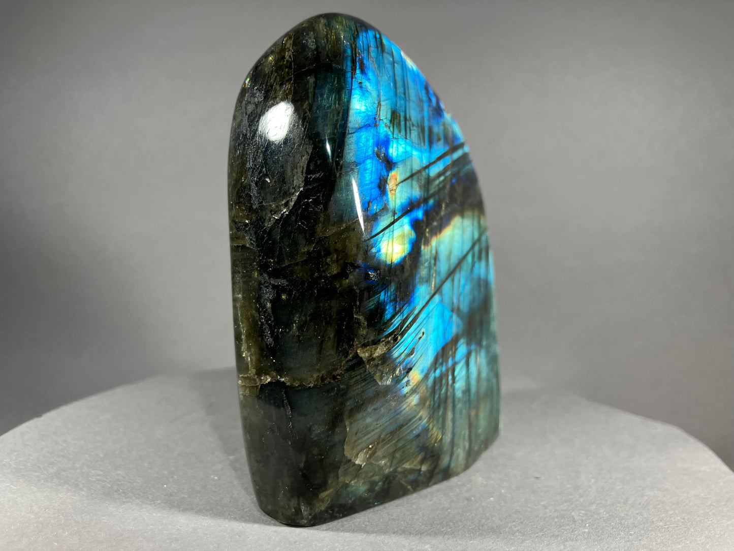 Labradorit - Maniry/Madagaskar ca. 9,5x8,5cm