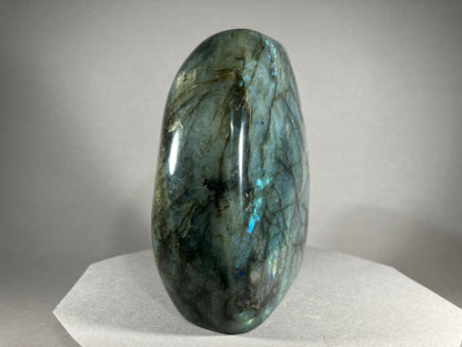Labradorit - Maniry/Madagaskar ca. 12x10,5cm