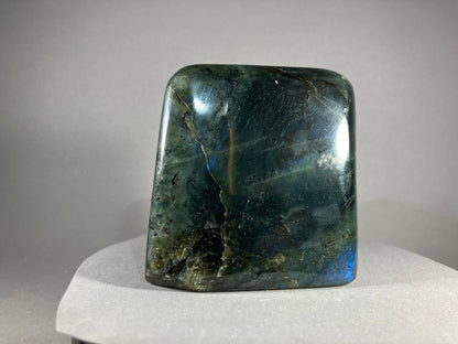 Labradorit - Maniry/Madagaskar ca. 8,5x9cm