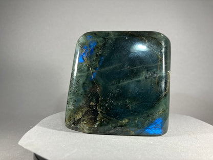 Labradorit - Maniry/Madagaskar ca. 8,5x9cm