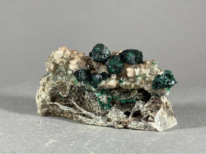 Malachit/Quarz - Kambove/Kongo ca. 6x3,2cm
