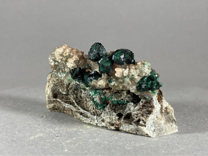 Malachit/Quarz - Kambove/Kongo ca. 6x3,2cm
