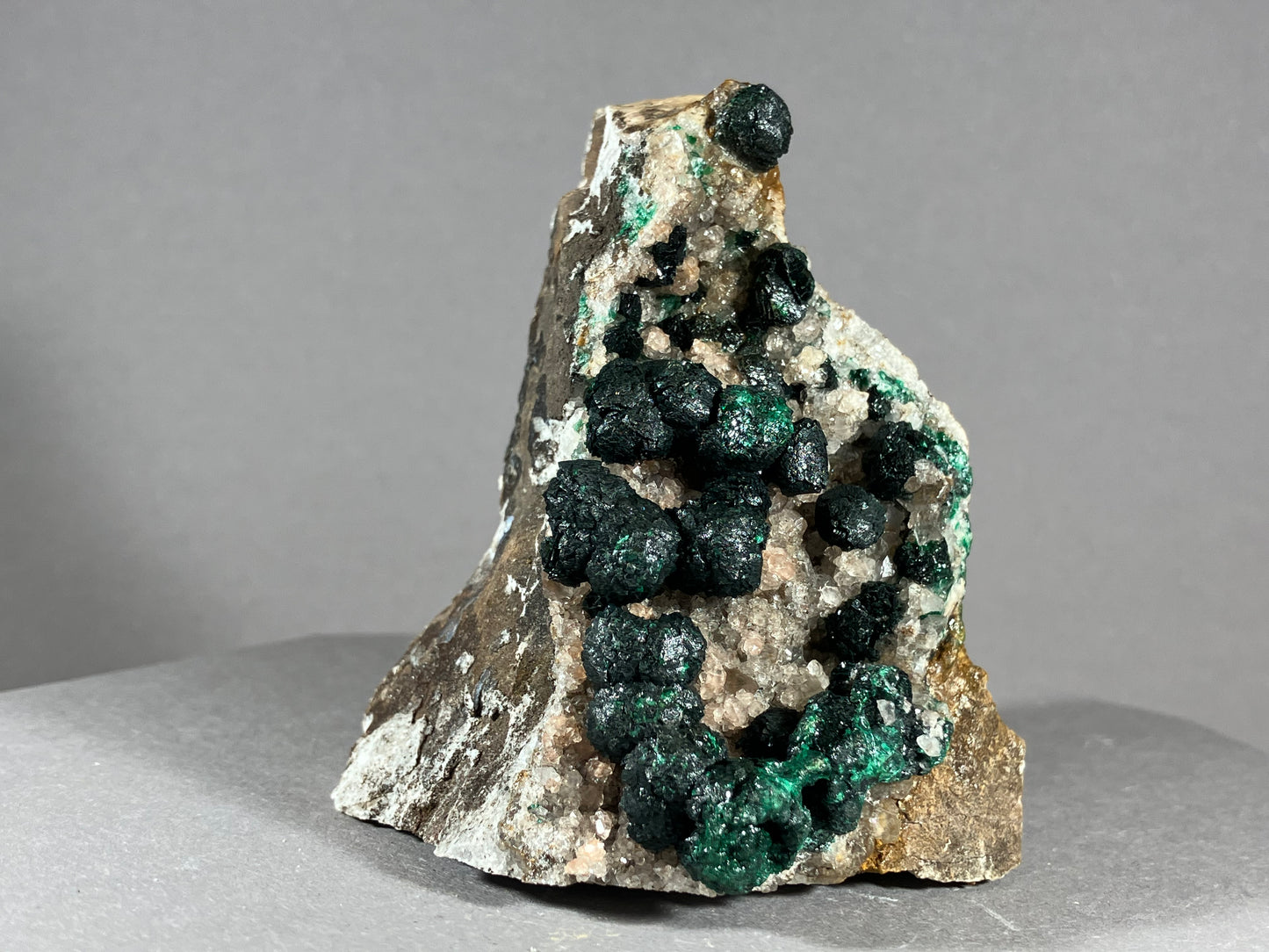 Malachit/Quarz - Kambove/Kongo ca. 8x6,5cm