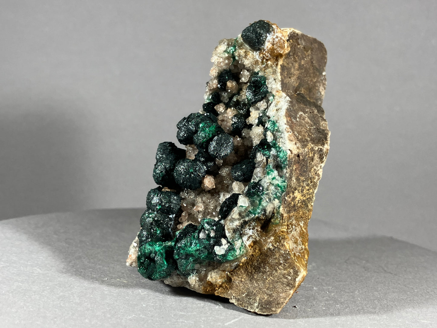 Malachit/Quarz - Kambove/Kongo ca. 8x6,5cm