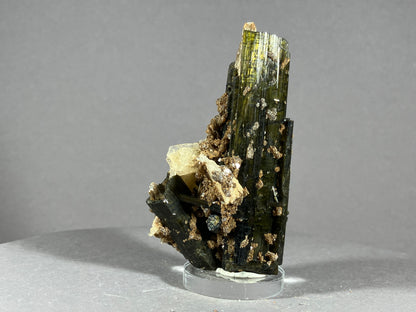 Turmalin/Cleavelandit/Lepidolith - Minas Gerais/Brasilien ca. 6,8x4cm