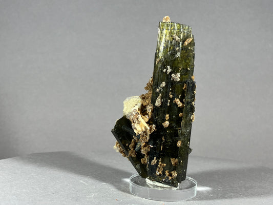 Turmalin/Cleavelandit/Lepidolith - Minas Gerais/Brasilien ca. 6,8x4cm