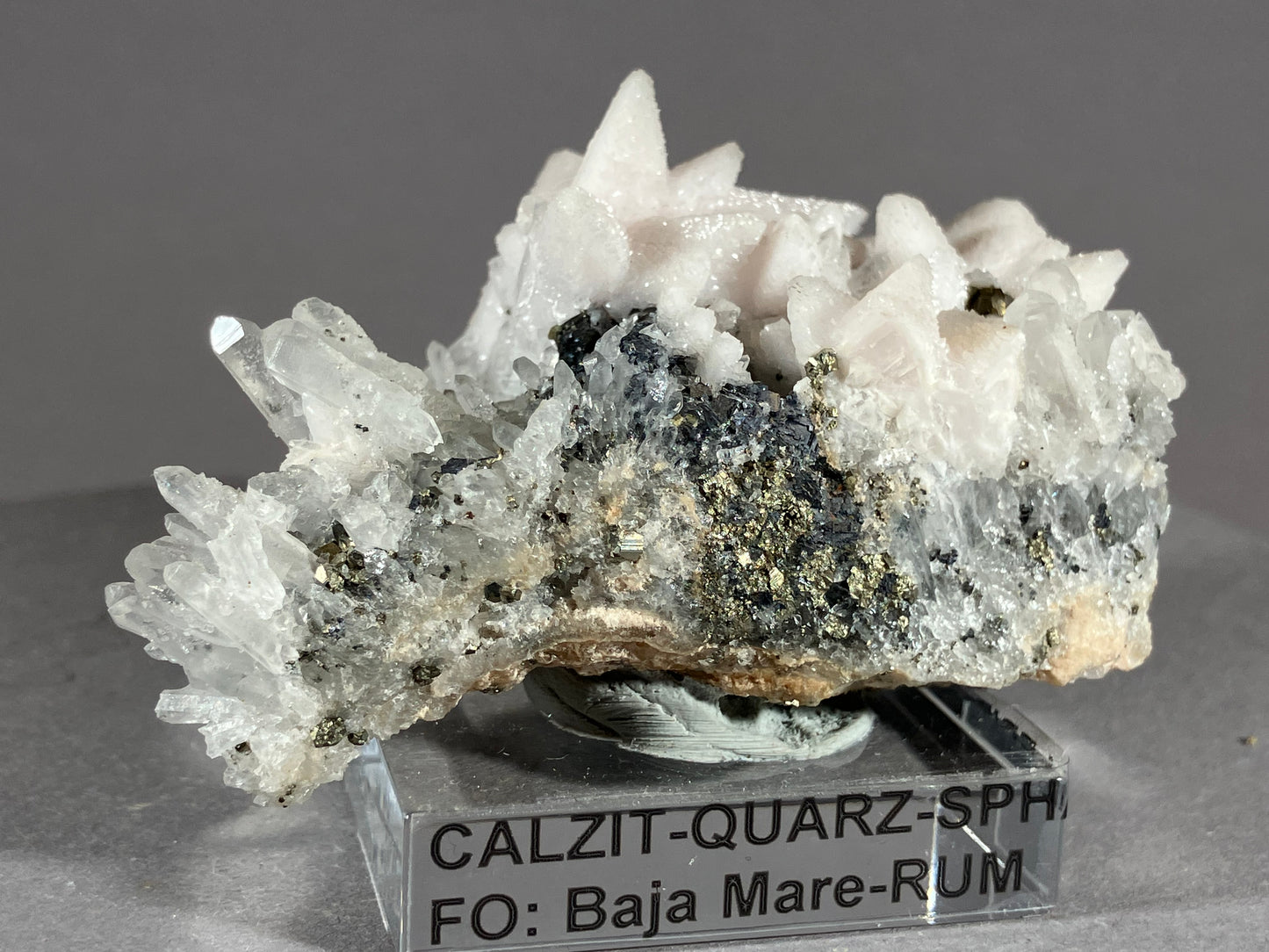 Calcit/Quarz/Sphalerit - Baia Mare/Rumänien ca. 6,5x4cm