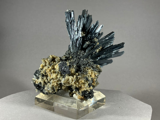 Antimonit - Maramures/Rumänien ca. 9x9cm