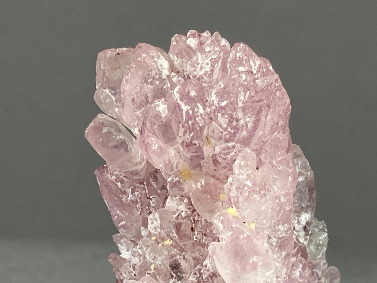 Rosenquarz - Minas Gerais/Brasilien ca. 4,5x2,5cm