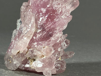 Rosenquarz - Minas Gerais/Brasilien ca. 4,5x2,5cm