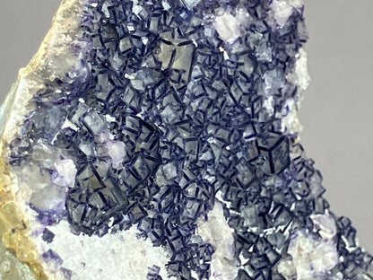 Fluorit - Chifeng/China ca. 9x7cm