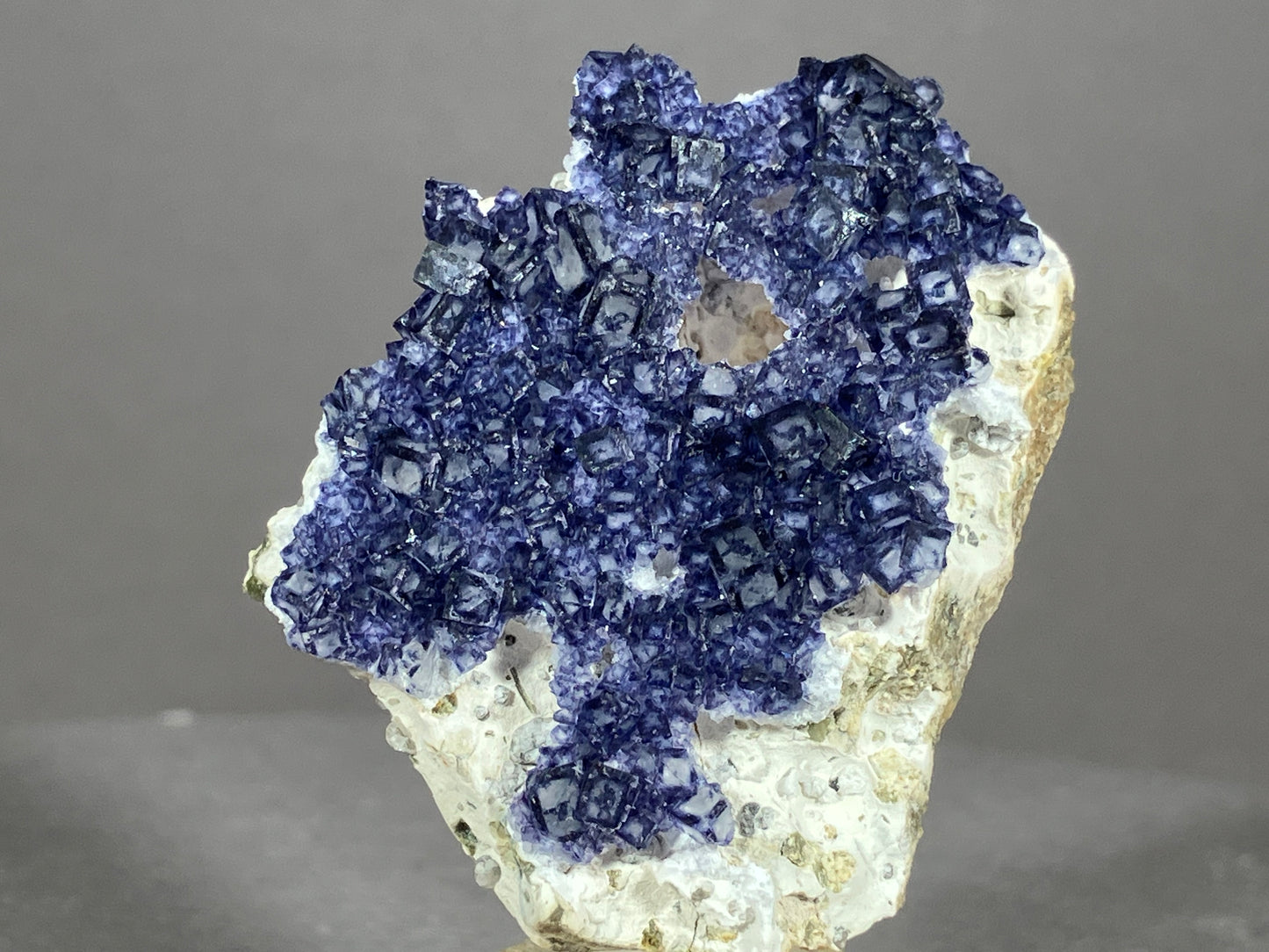 Fluorit - Chifeng/China ca. 4x3,5cm