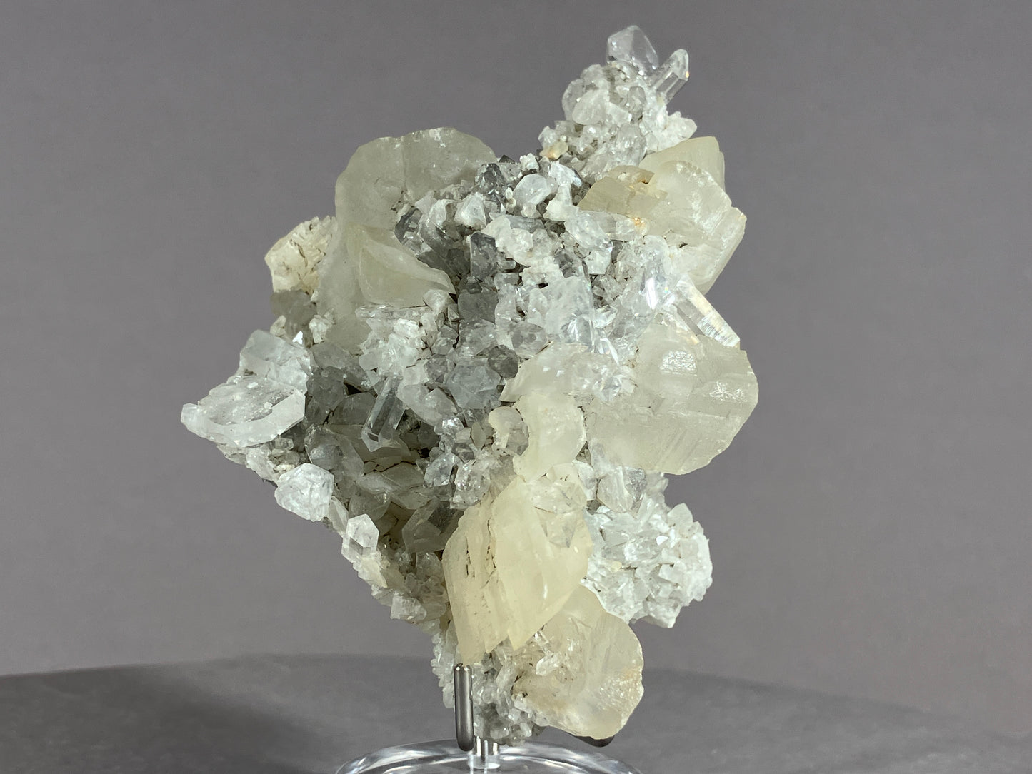 Bergkristall/Calcit - Pfunds/Tirol ca. 7x5cm