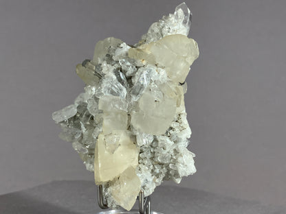 Bergkristall/Calcit - Pfunds/Tirol ca. 7x5cm