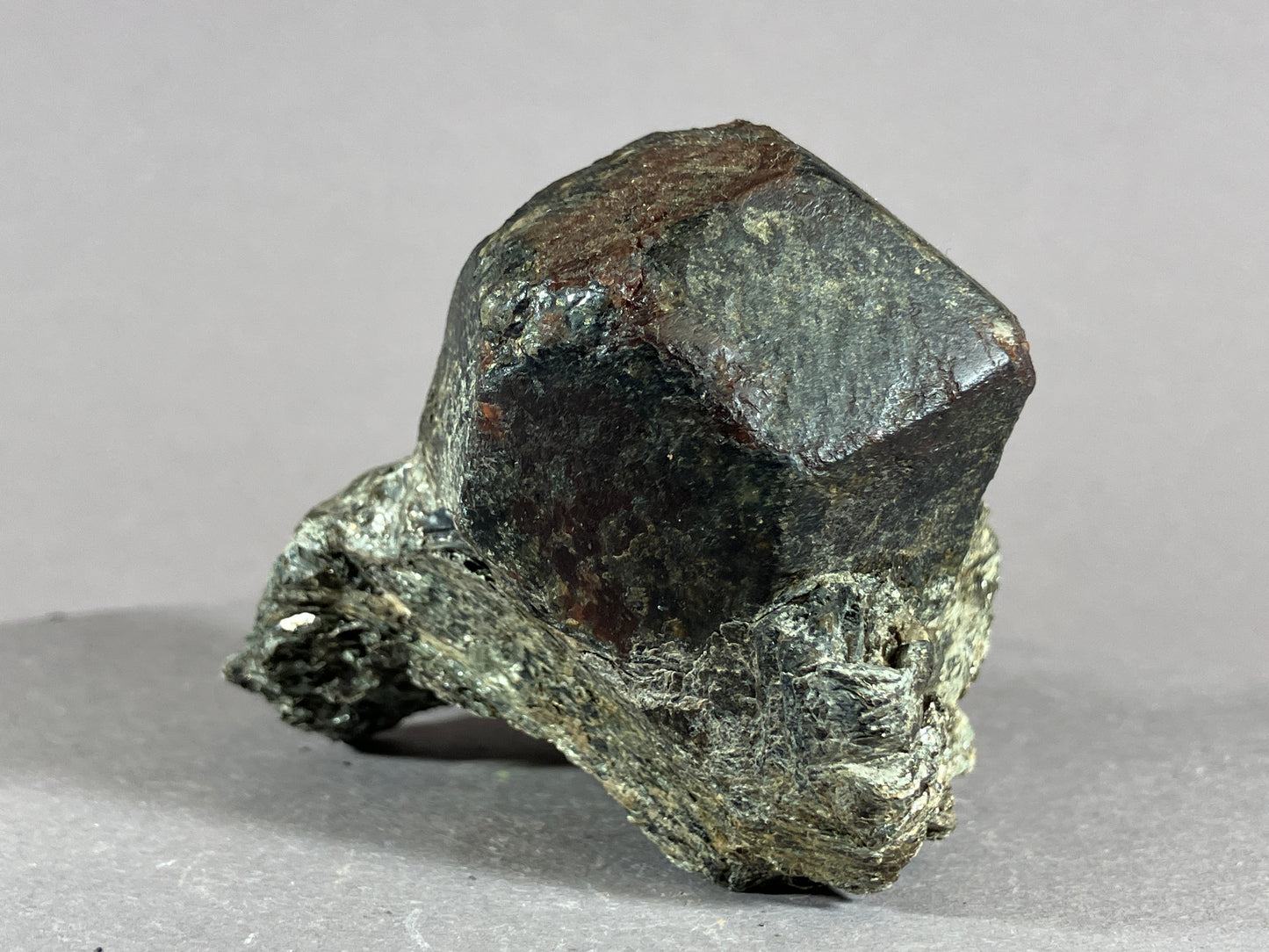 Granat - Ötztal/Tirol ca. 8x6cm