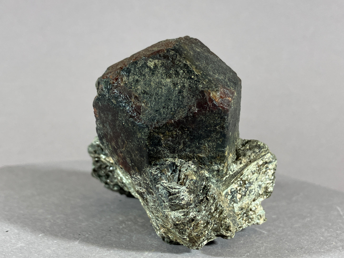 Granat - Ötztal/Tirol ca. 8x6cm