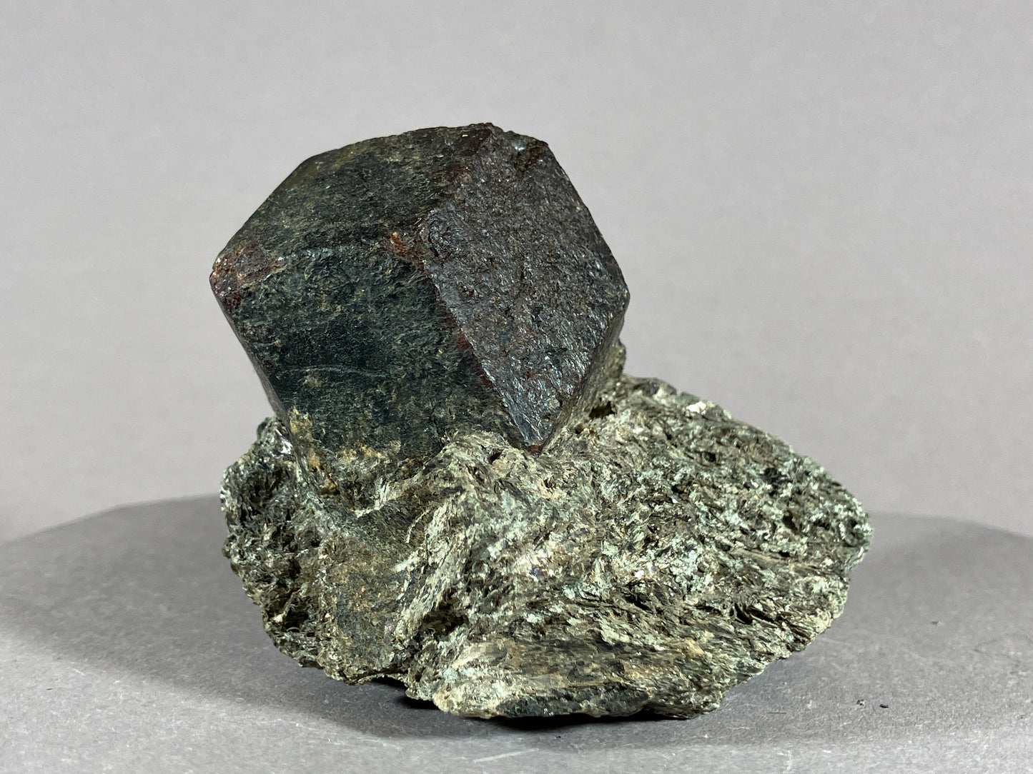 Granat - Ötztal/Tirol ca. 8x6cm