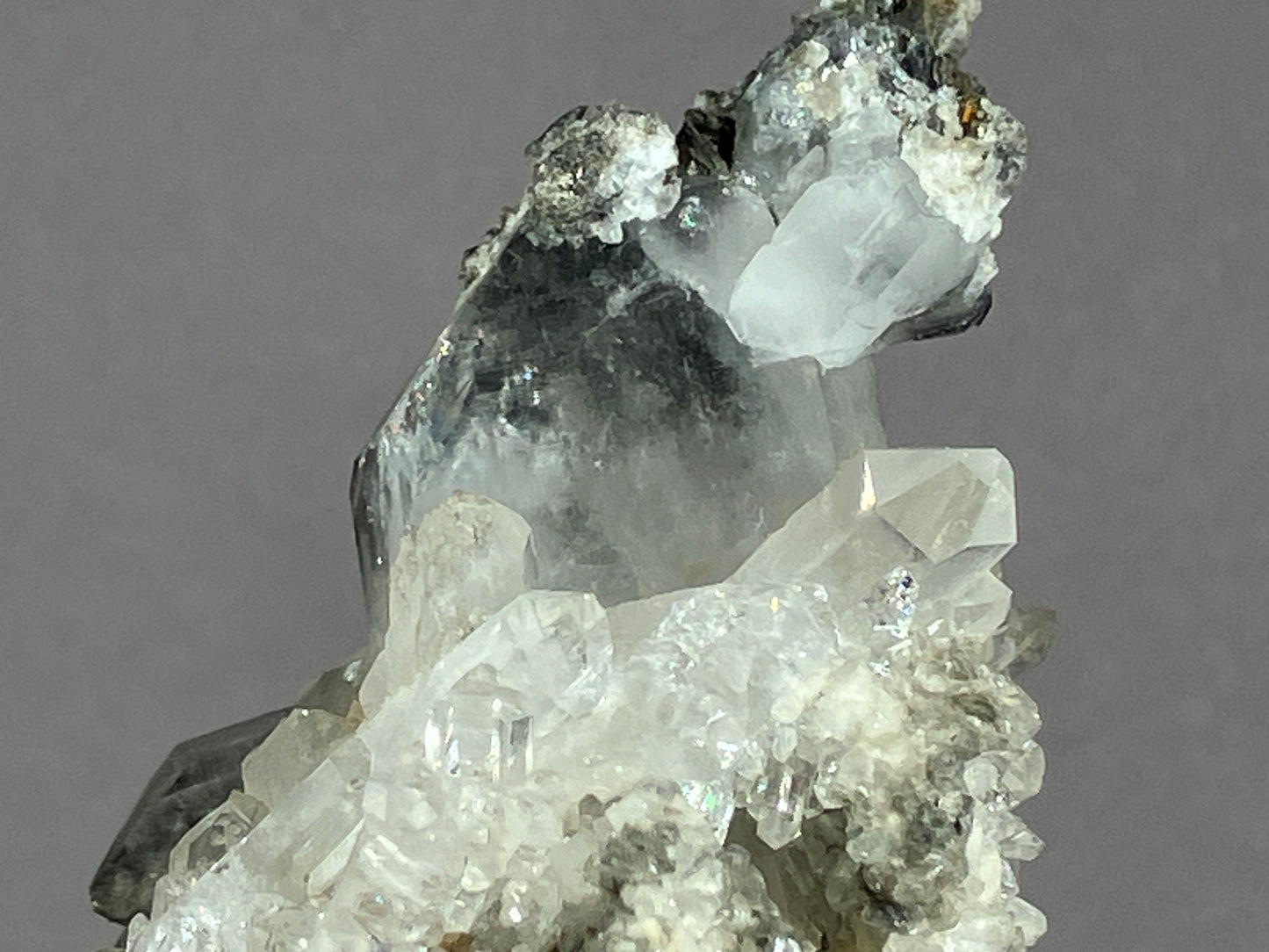 Bergkristall/Calcit - Pfunds/Tirol a. 8x5cm