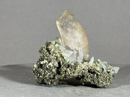 Amethyst/Pyrit - Siebenbürgen/Rumänien ca. 5x4,5cm