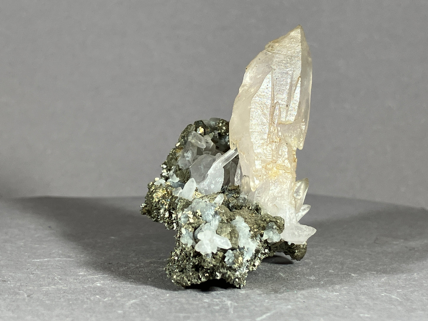 Amethyst/Pyrit - Siebenbürgen/Rumänien ca. 5x4,5cm