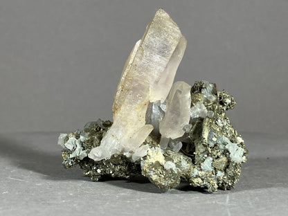 Amethyst/Pyrit - Siebenbürgen/Rumänien ca. 5x4,5cm