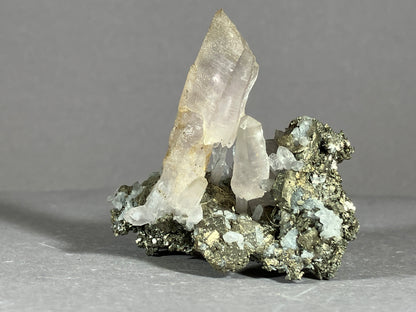 Amethyst/Pyrit - Siebenbürgen/Rumänien ca. 5x4,5cm
