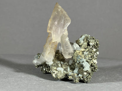 Amethyst/Pyrit - Siebenbürgen/Rumänien ca. 5x4,5cm