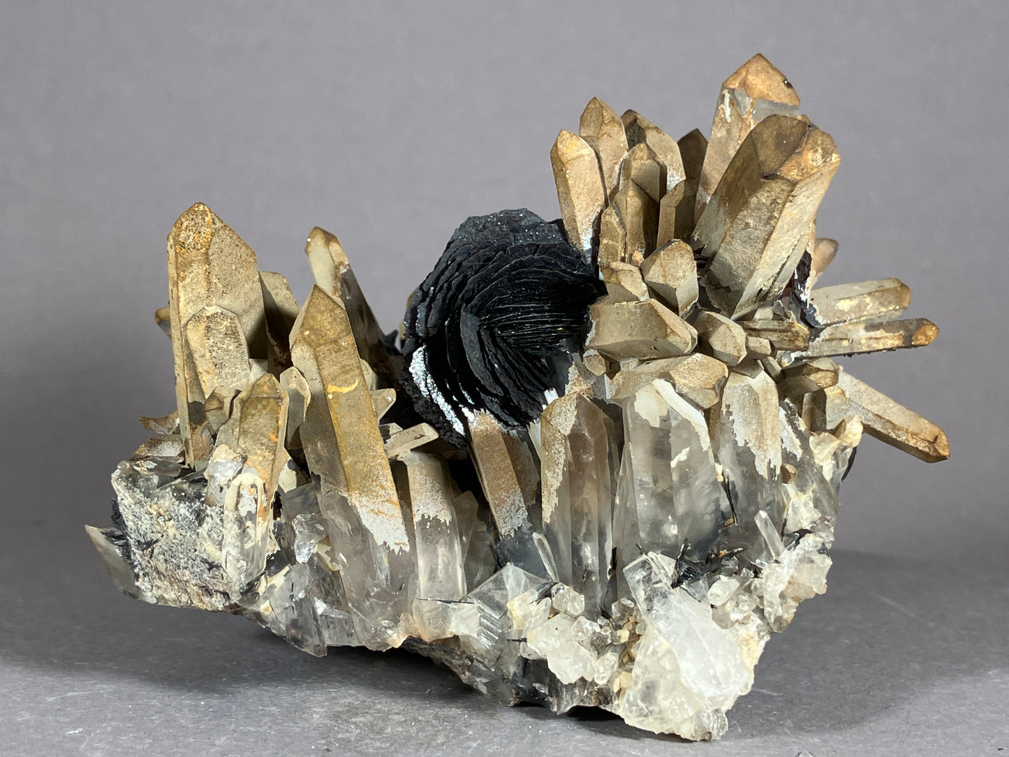 Hämatit/Bergkristall - Jinlong/China ca. 8x6,5cm