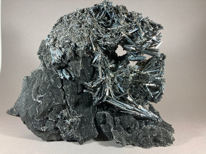 Antimonit/Stibnit - Hunan/China ca. 25x20cm
