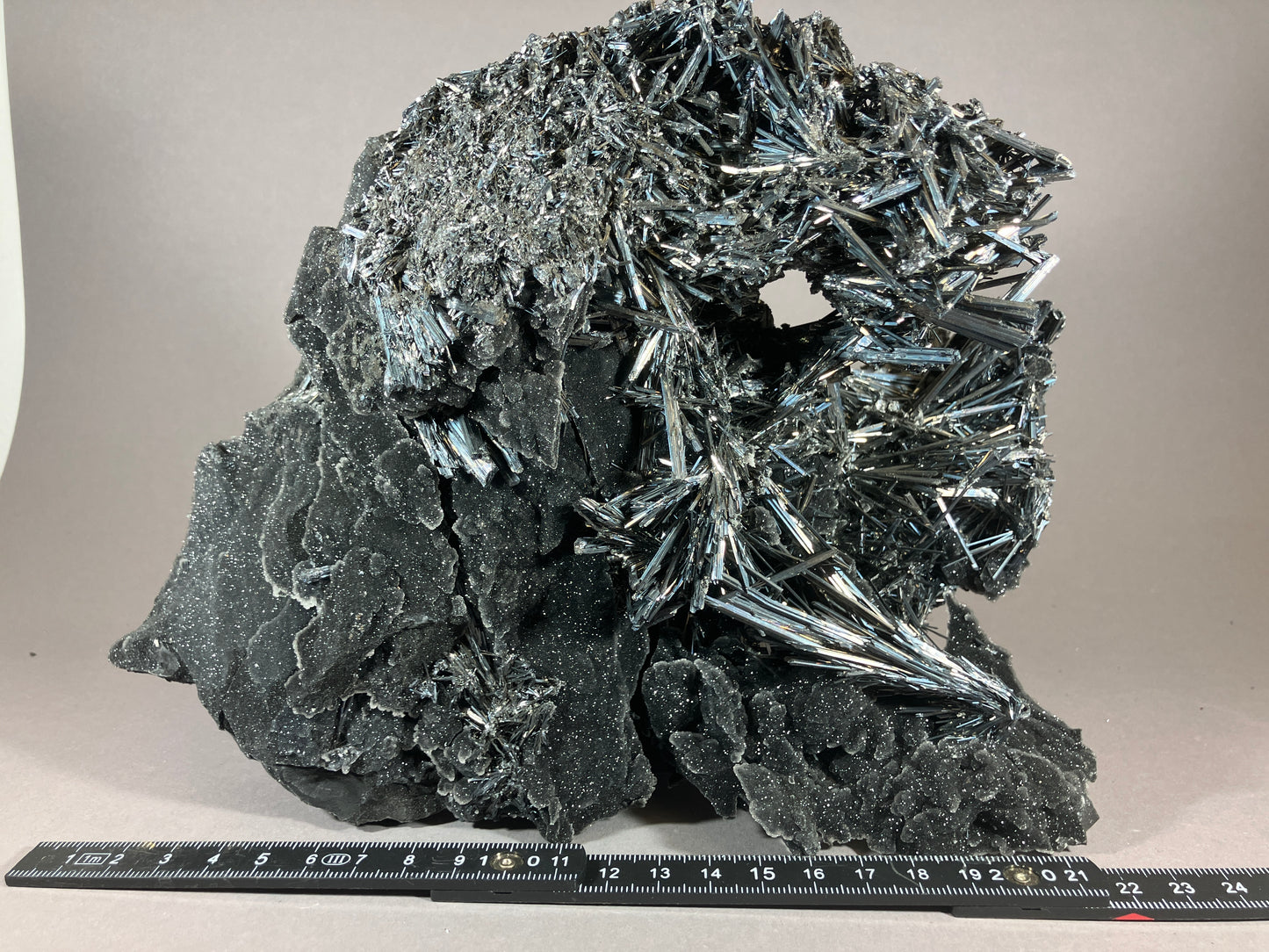 Antimonit/Stibnit - Hunan/China ca. 25x20cm