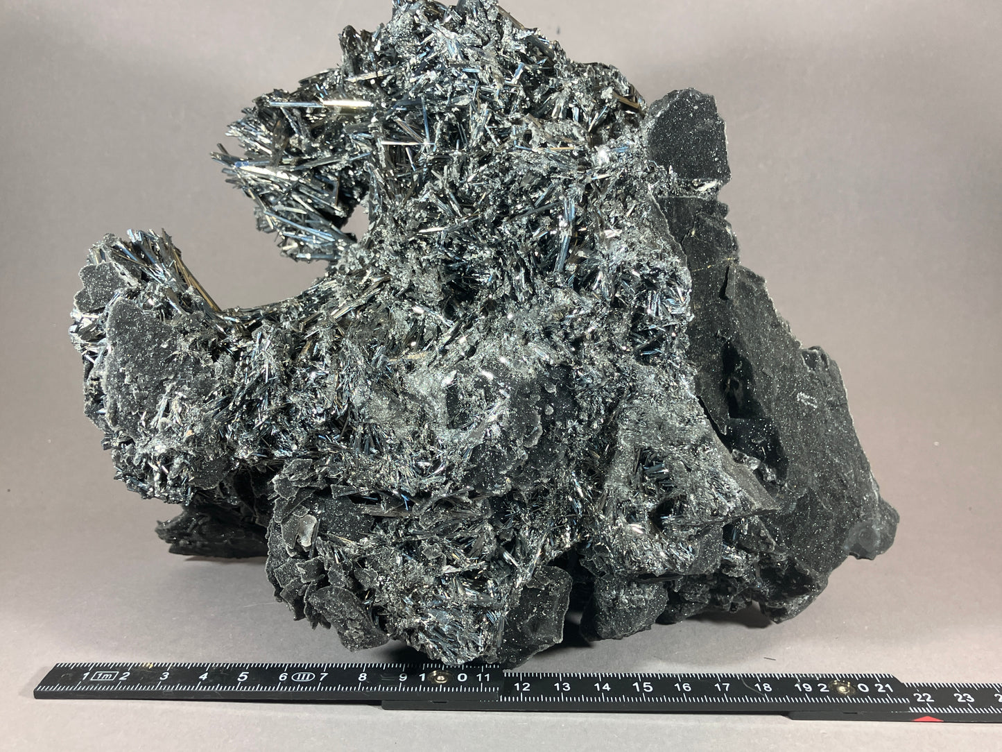 Antimonit/Stibnit - Hunan/China ca. 25x20cm