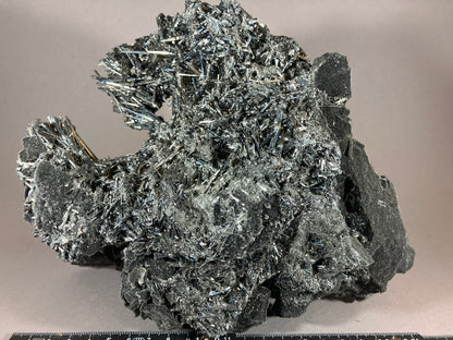 Antimonit/Stibnit - Hunan/China ca. 25x20cm