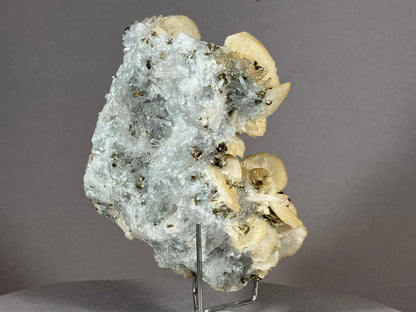 Bergkristall/Calcit/Pyrit - Dálnegorsk/Russland ca. 8,5x7cm