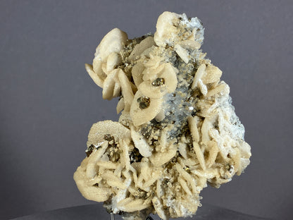 Bergkristall/Calcit/Pyrit - Dálnegorsk/Russland ca. 8,5x7cm
