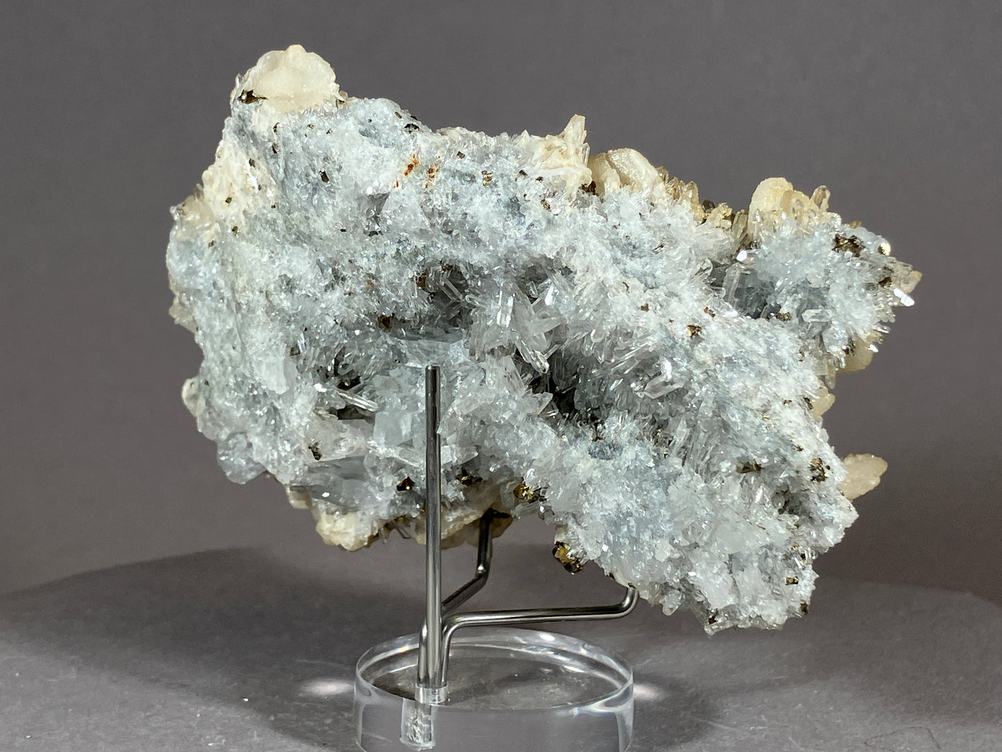 Bergkristall/Calcit/Pyrit - Dálnegorsk/Russland ca. 8,5x7cm