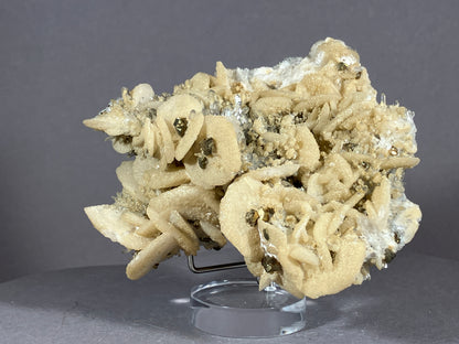 Bergkristall/Calcit/Pyrit - Dálnegorsk/Russland ca. 8,5x7cm