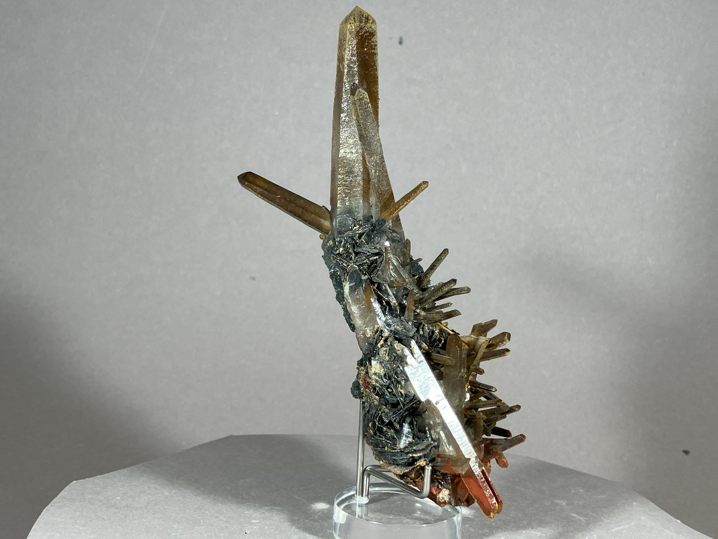 Hämatit/Bergkristall - Jinlong/China ca. 11x5cm