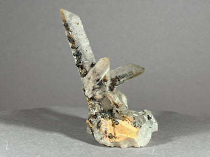 Hämatit/Bergkristall - Jinlong/China ca. 8x5,5cm