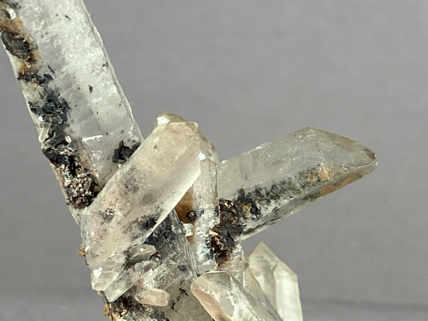 Hämatit/Bergkristall - Jinlong/China ca. 8x5,5cm